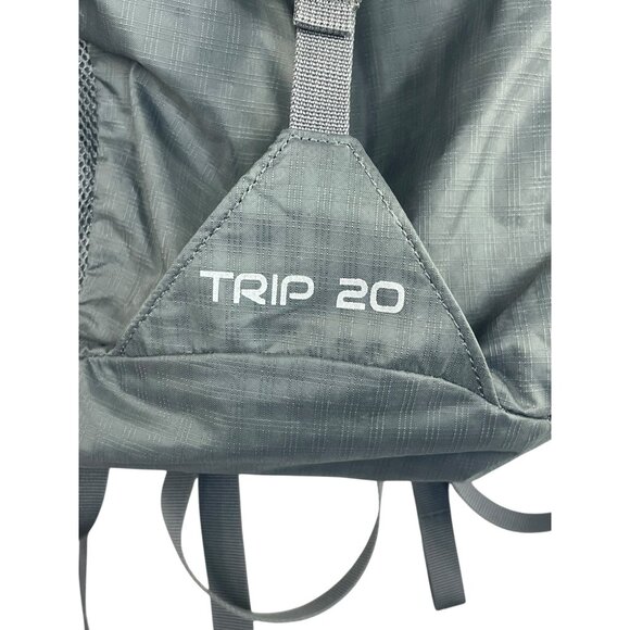 Osprey Trip 20 Backpack Gray Lightweight Hiking Daypack - Picture 2 of 9